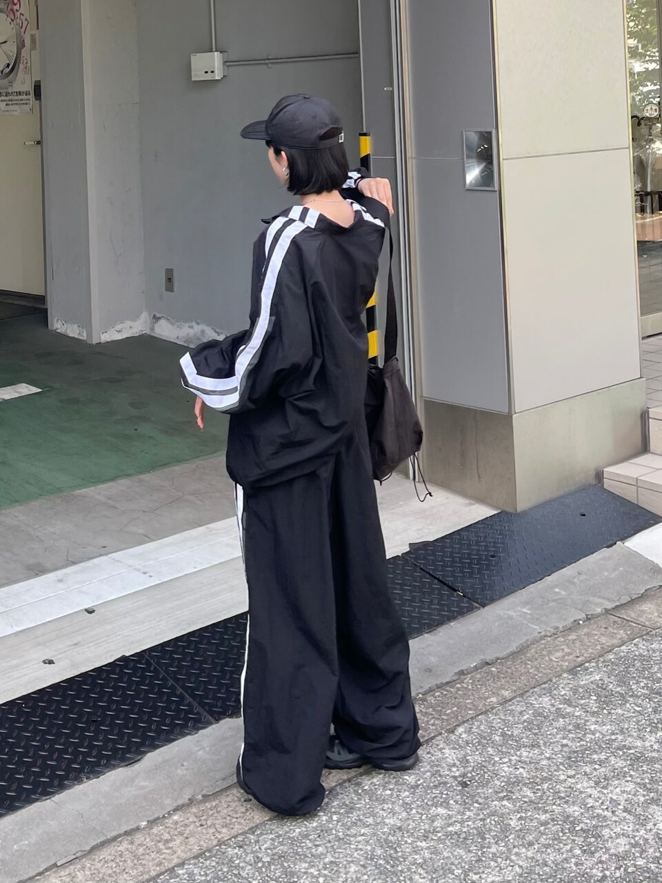 楽天市場】正規品 【 Chikashitsu + set up side line track pants