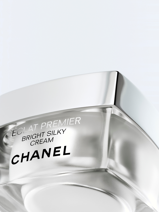 エクラ プルミエの新フェイスケア - スキンケア - 特集 | CHANEL シャネル