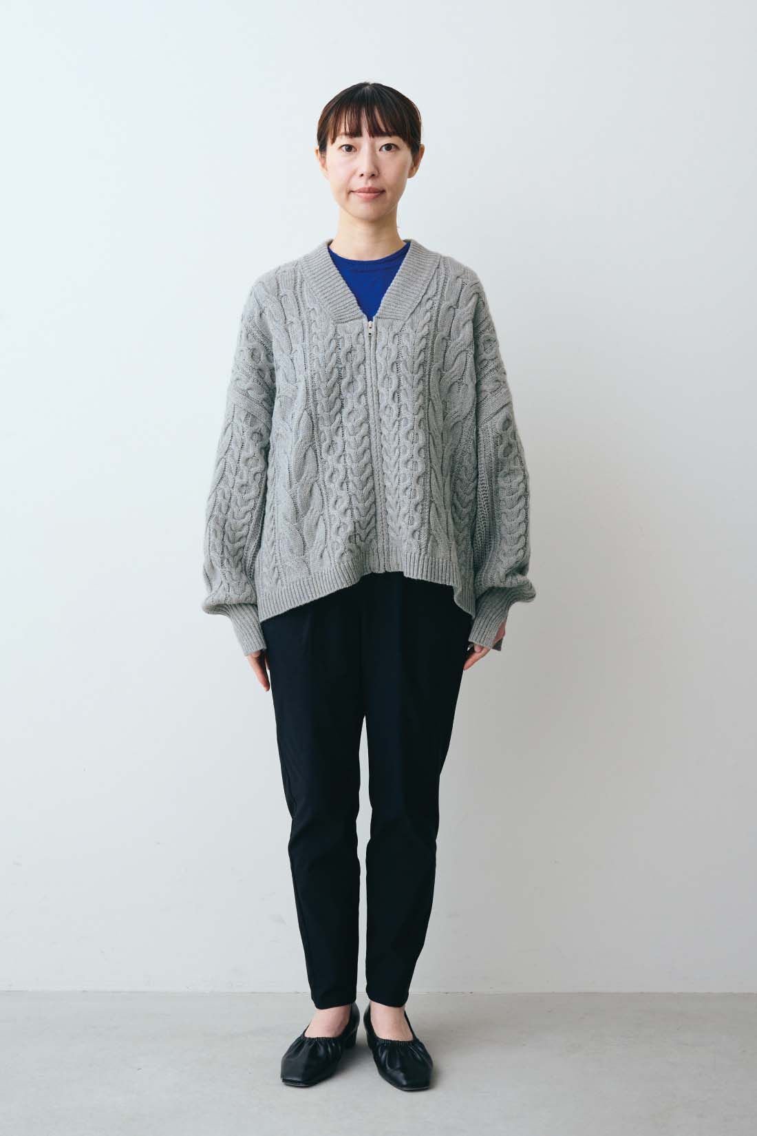 IEDIT[イディット] ウール混素材のケーブル編みニットブルゾン〈杢（も