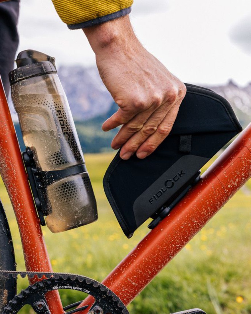 フレームバッグ + マウントベース【TWIST ESSENTIAL BAG M + BIKE BASE