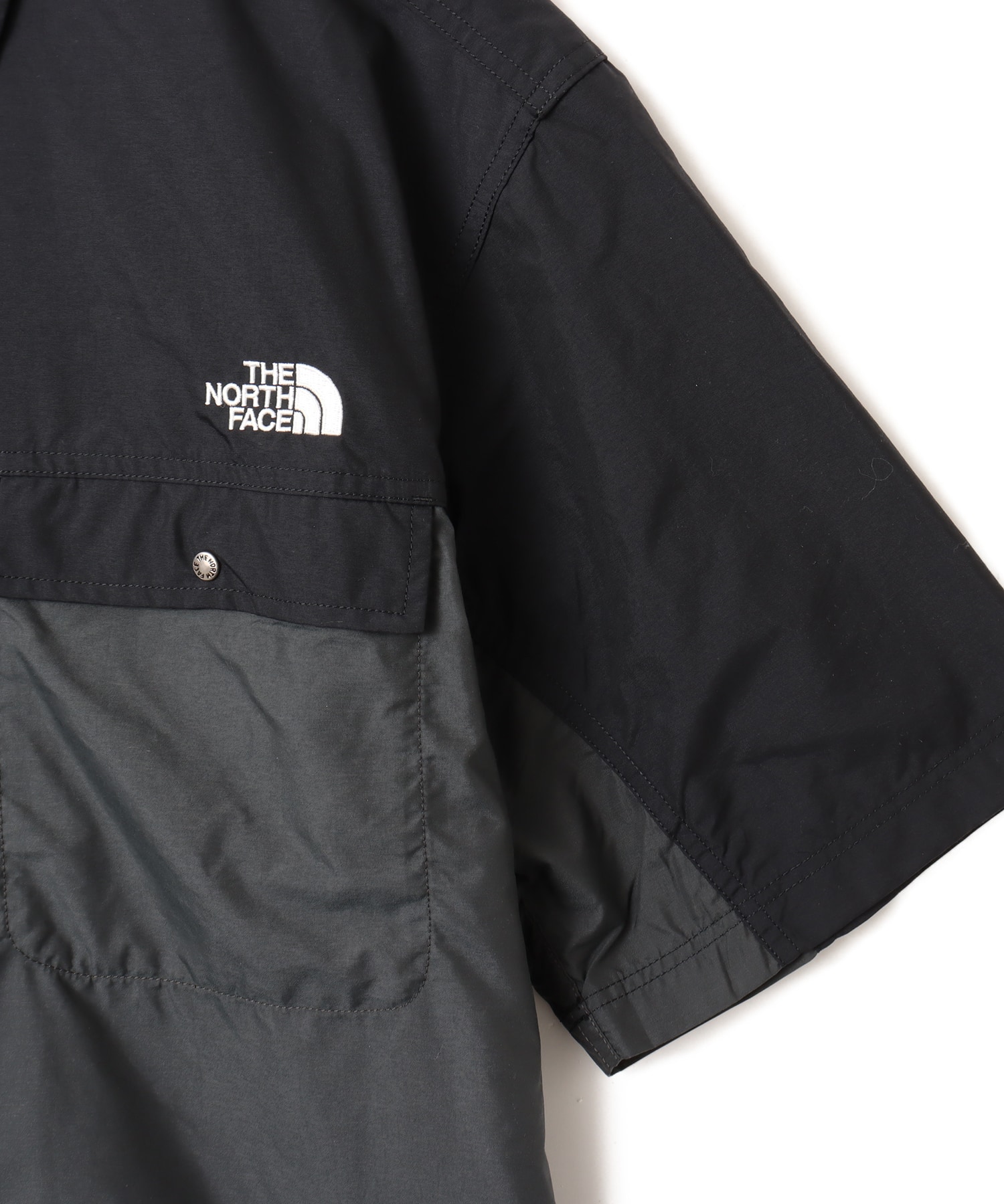 THE NORTH FACE S/S NUPTSE SHIRT ブラックxアスファルトグレー（ザ