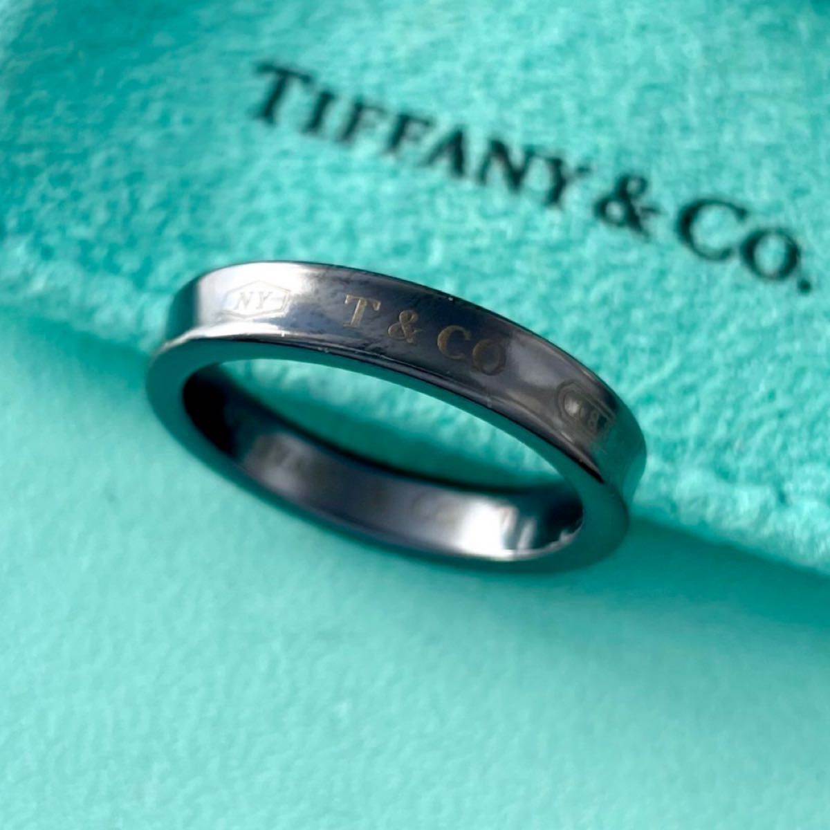 ティファニー 1837 ナロー リング ブラック チタン 17号 Q31fe｜Yahoo