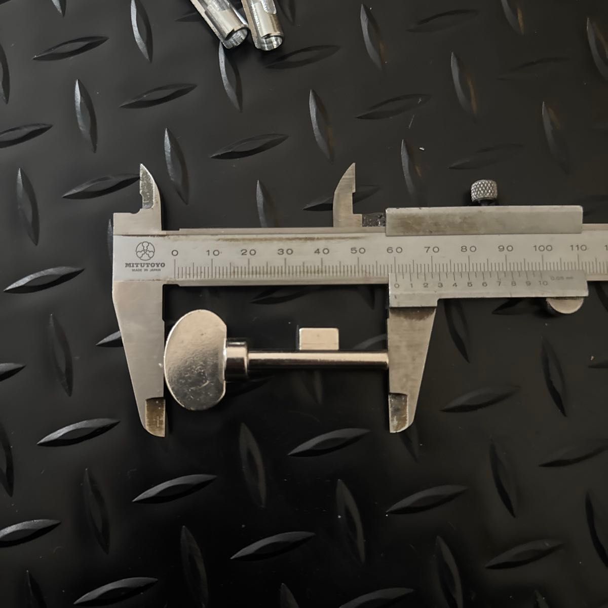 鉄道部品 乗務員 マスコンキー ラッチキー 忍び錠 車掌 キーホルダー