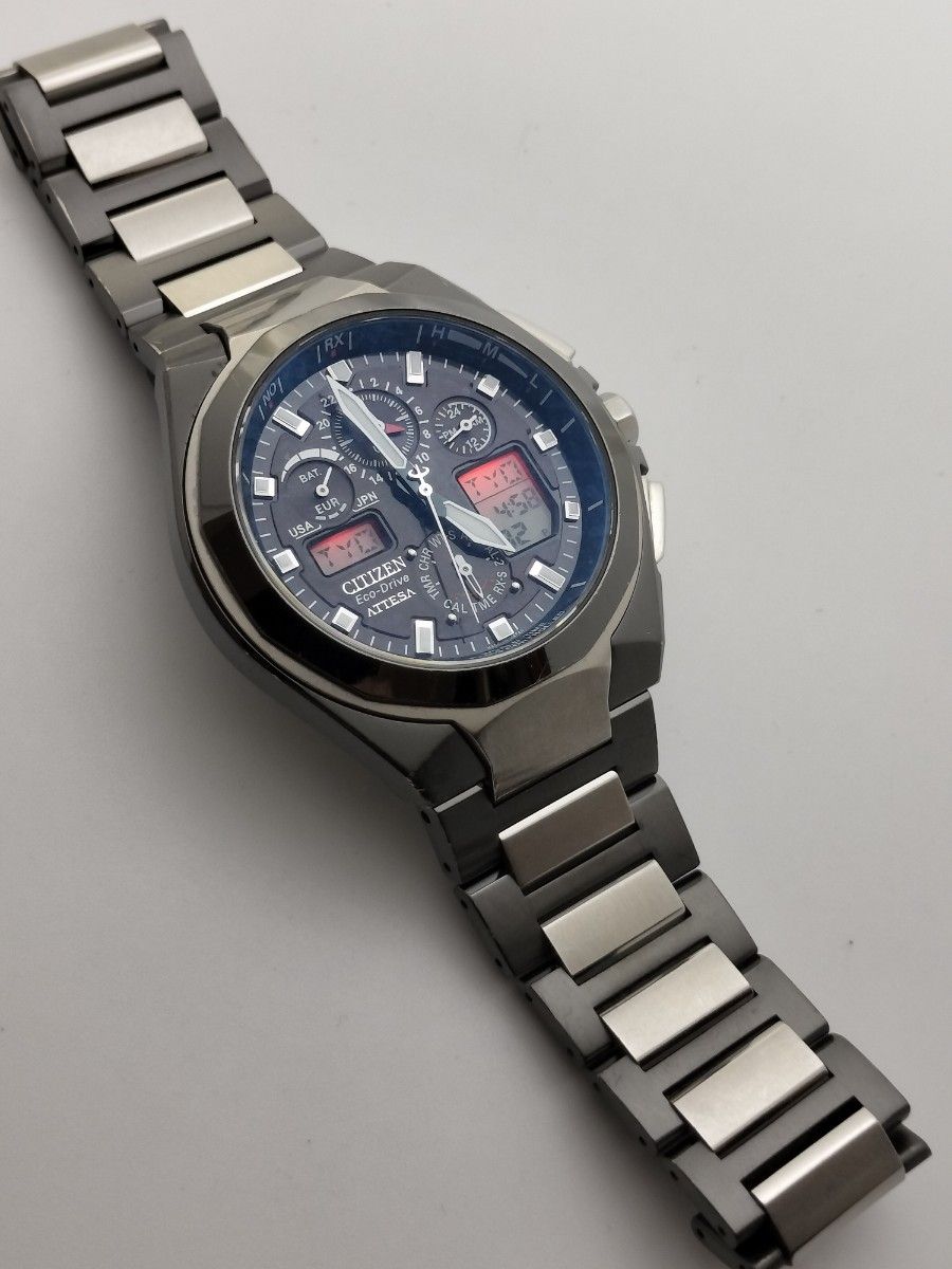 限定品 二次電池交換済み シチズン アテッサ 電波ソーラー チタン U600