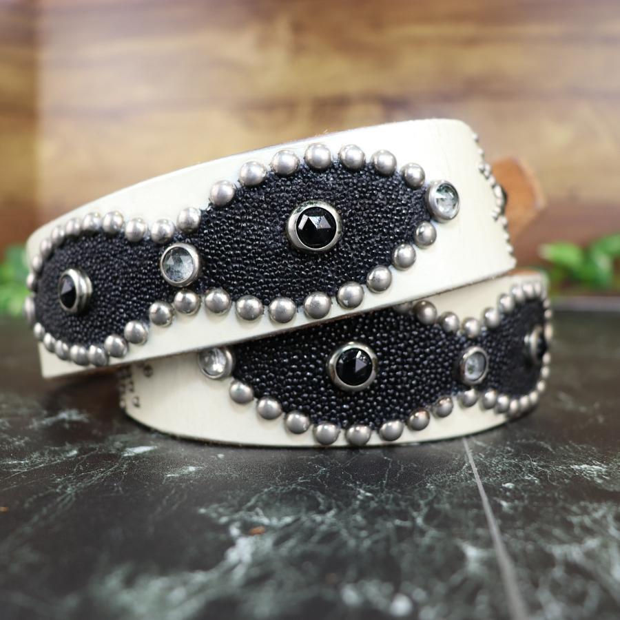 HTC ピーナッツスタッズベルト ホワイト×ブラック サイズ34 本革×エイ