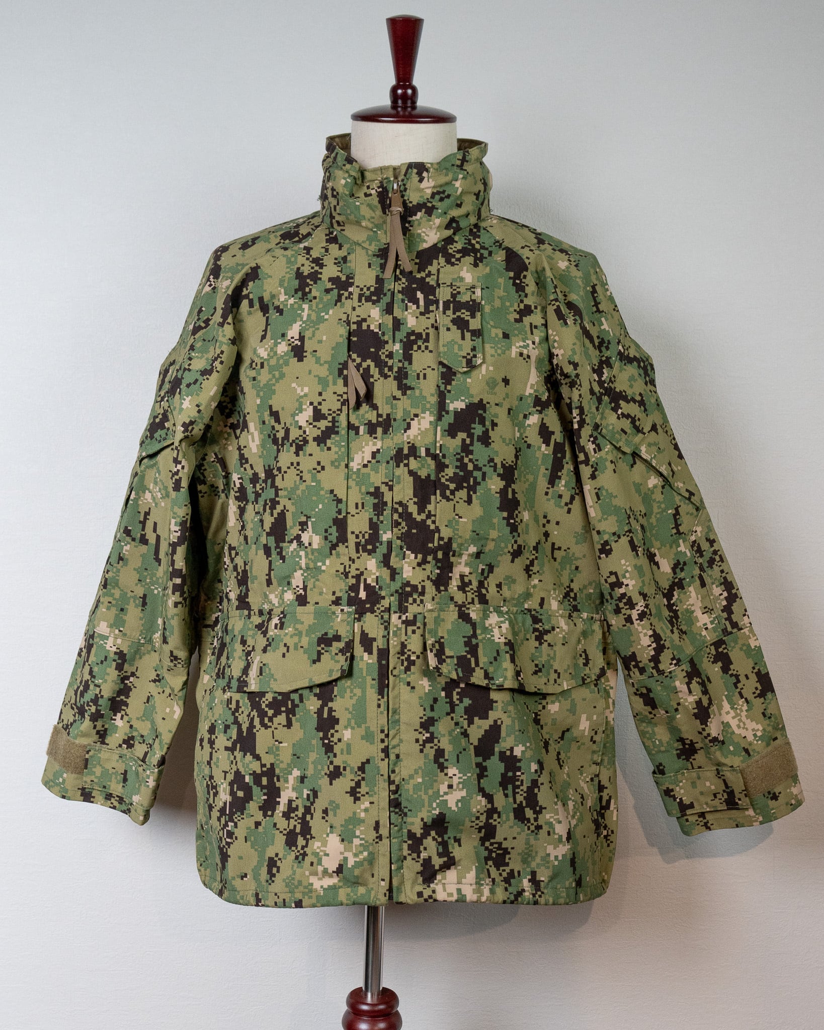 U.S.Navy ECWCS Gen2 NWU TypeⅢ AOR2 GORE-TEX PARKA 