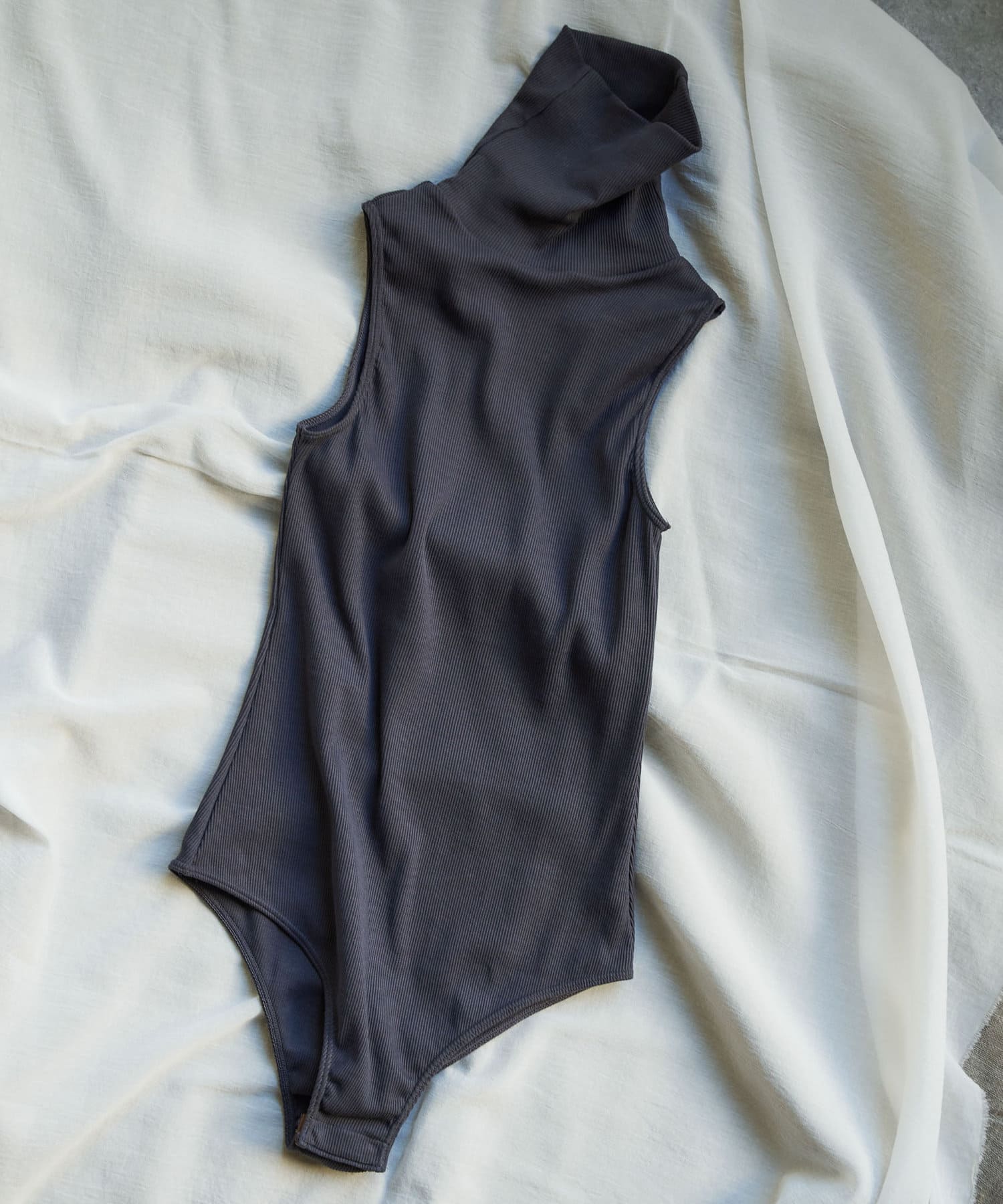 OVERNEATH】別注リブボディスーツ | Whim Gazette(ウィム ガゼット