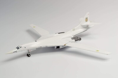 Herpa 1/200 570824 Tupolev Tu-160 Blackjack Ukrainian Air Force