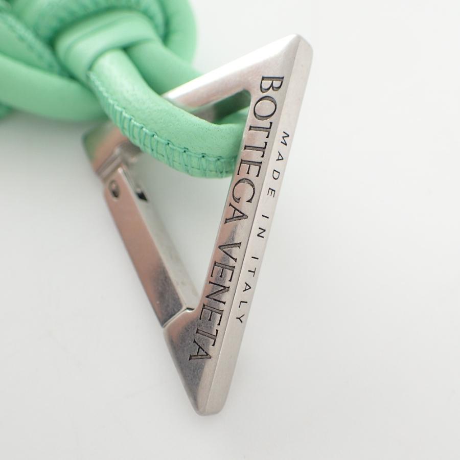 美品 BOTTEGA VENETA ボッテガヴェネタ トライアングル キーチェーン