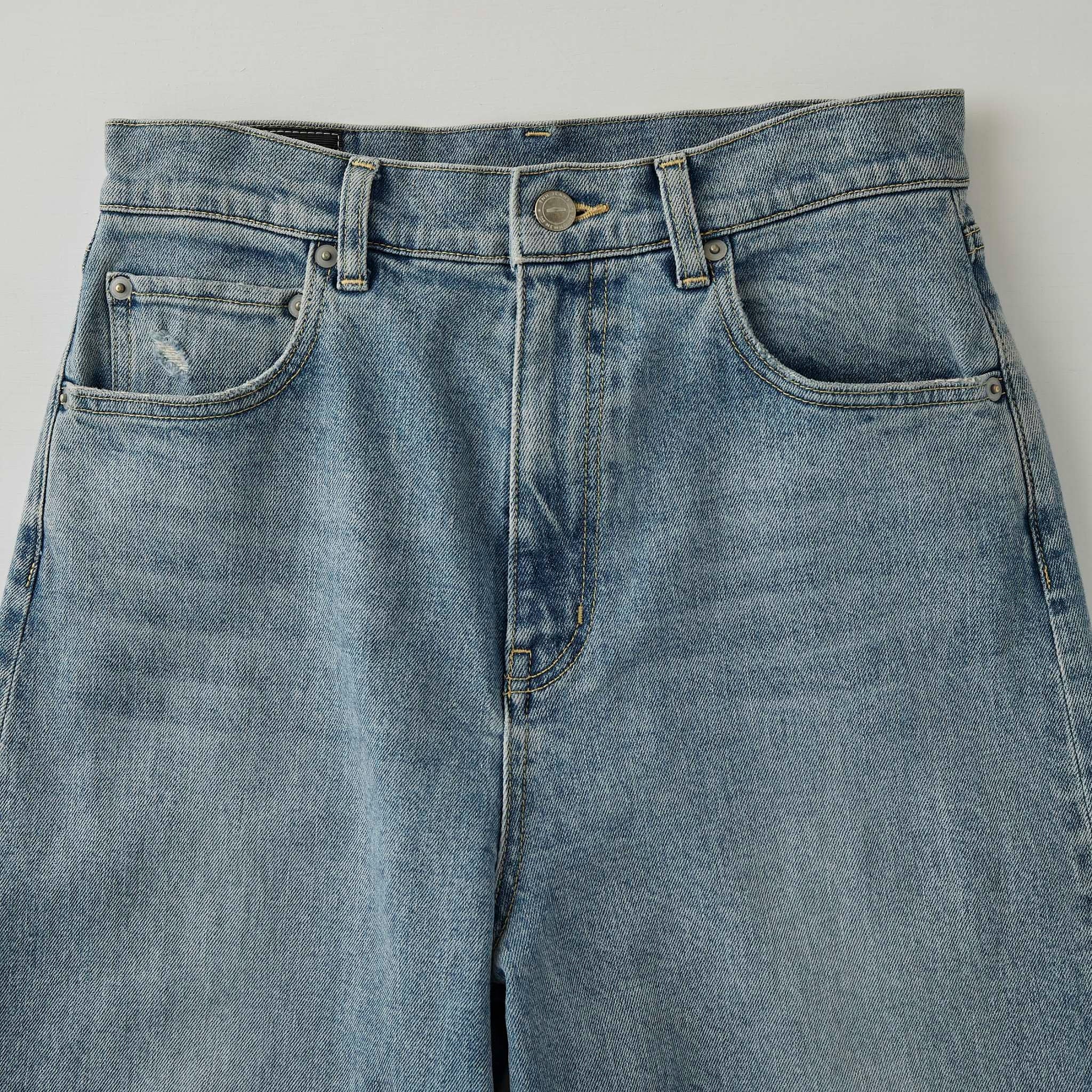 TNH MILTON JEAN (blue) – THE NEWHOUSE