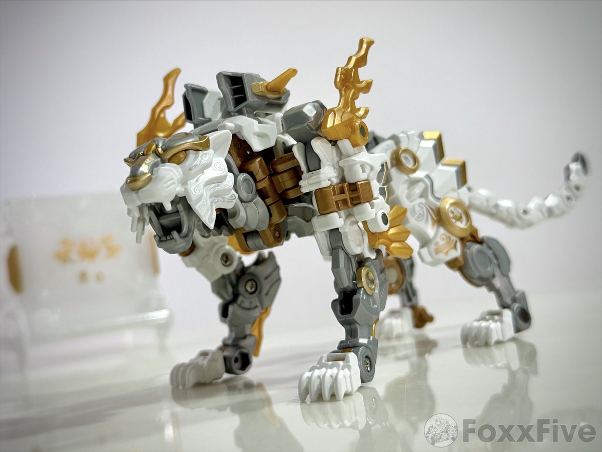 White tiger of the west @52ToysBeastBox #52toys #beastbox