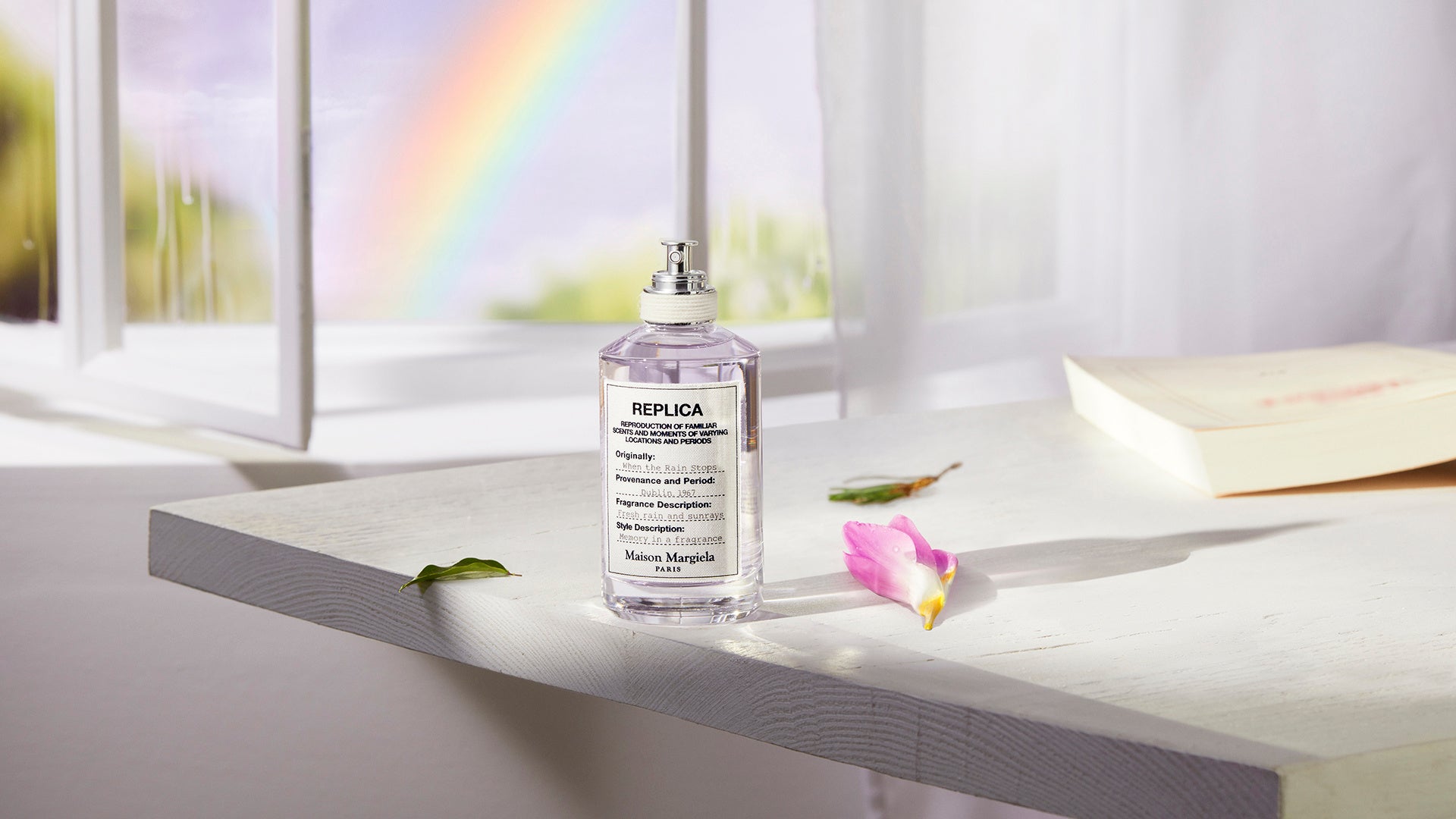 メゾン マルジェラ「レプリカ」フレグランスより、降り止んだ雨と淡い