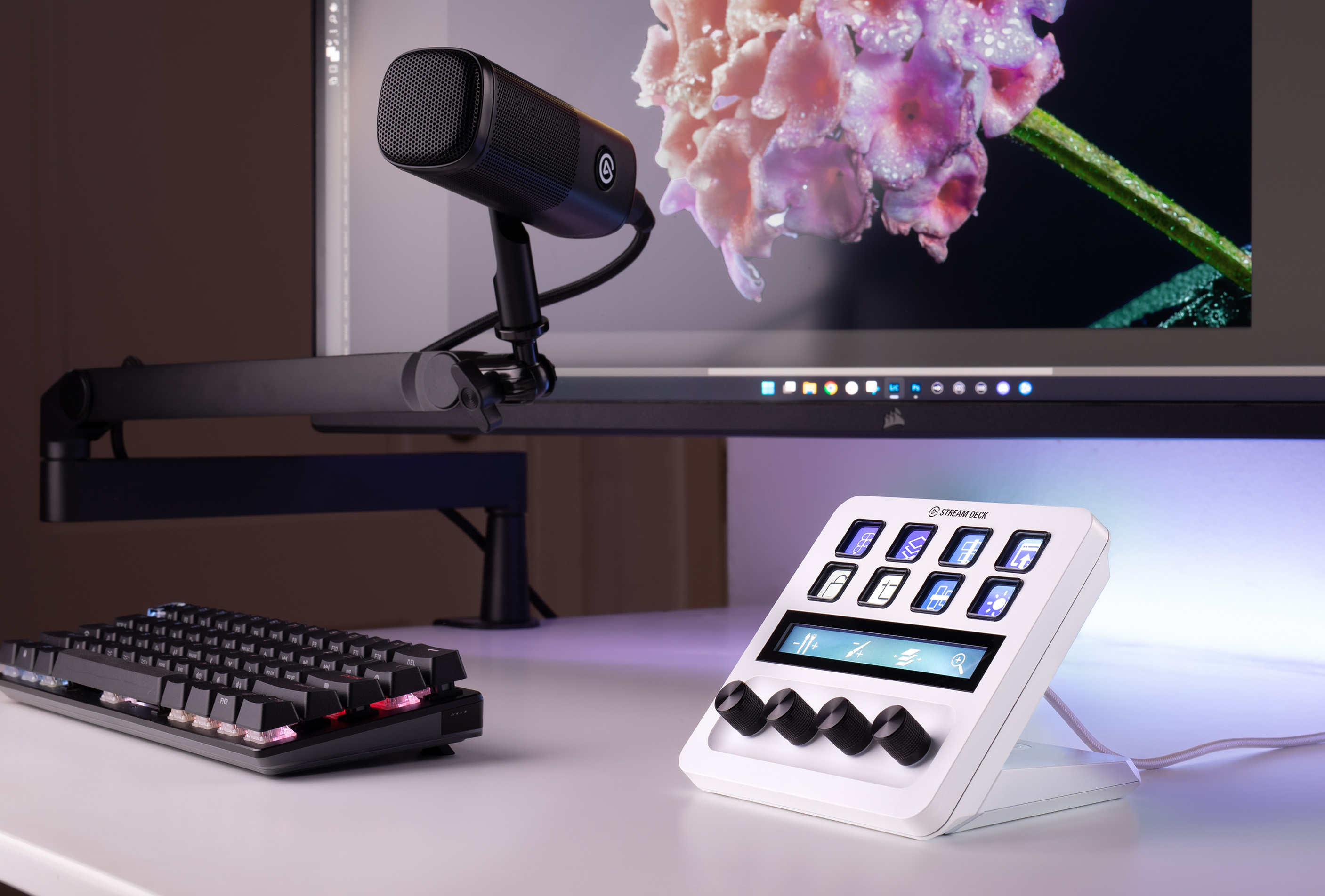 Stream Deck + ホワイト | Elgato