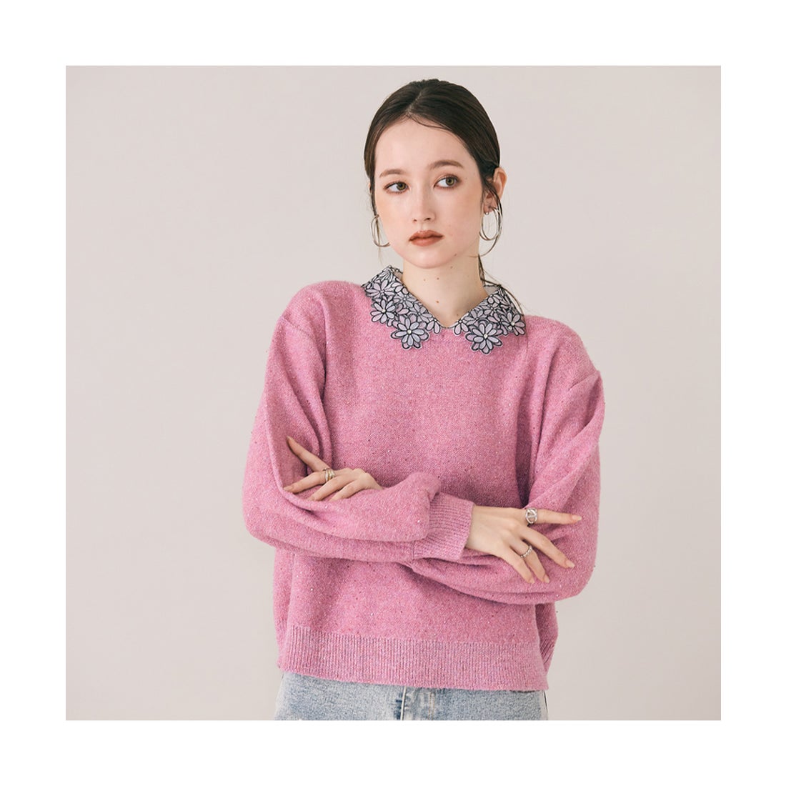 オーディア ミューズ Audie a Muses フラワーモチーフ襟付きニット
