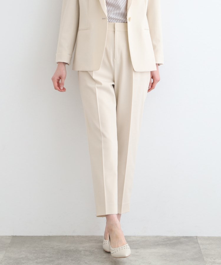 定番スーツ／洗える／UVケア】ストレッチタックテーパードパンツ