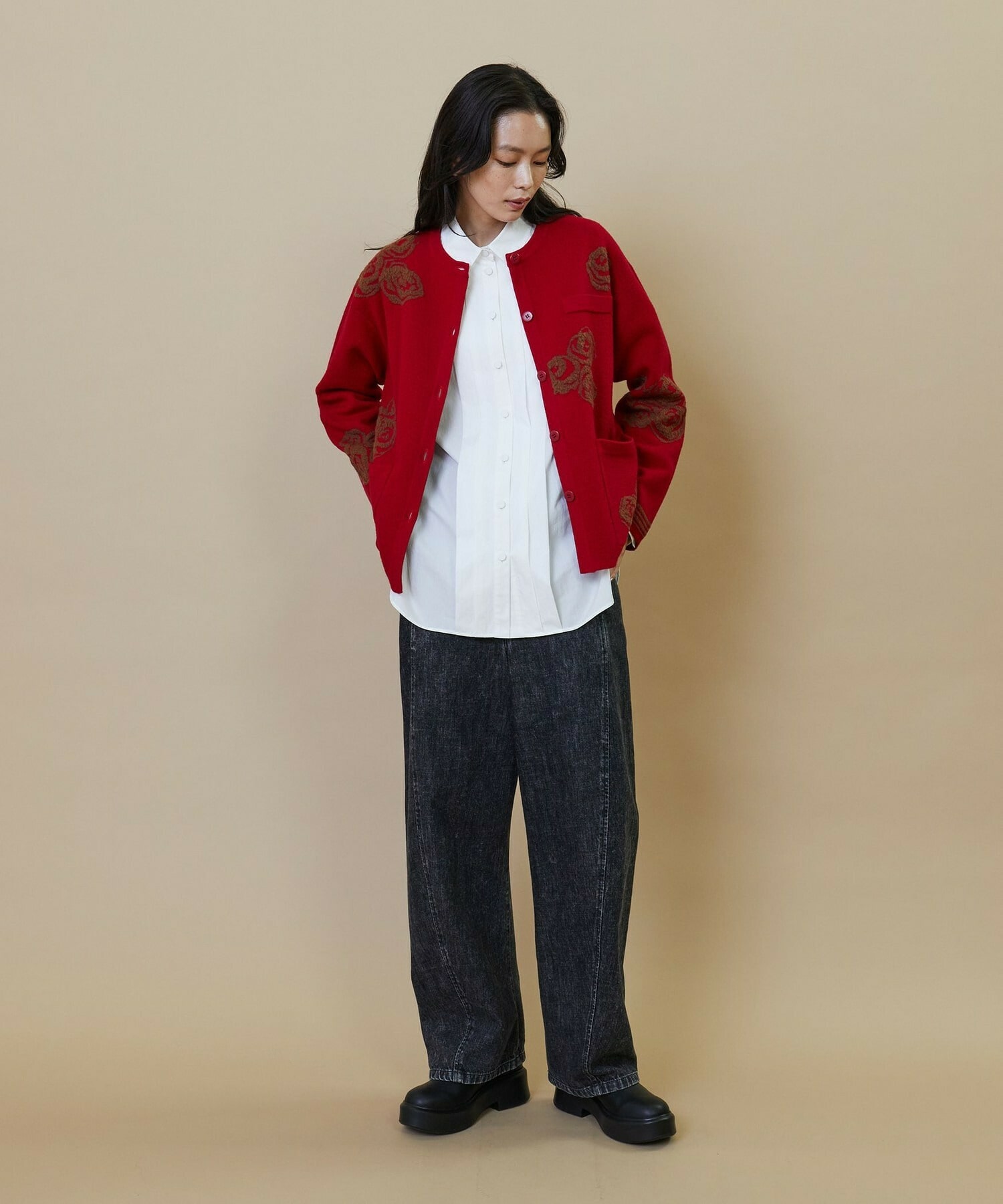 クロワッサンno.1127掲載］ウール花柄ジャガードカーディガン｜BIGI