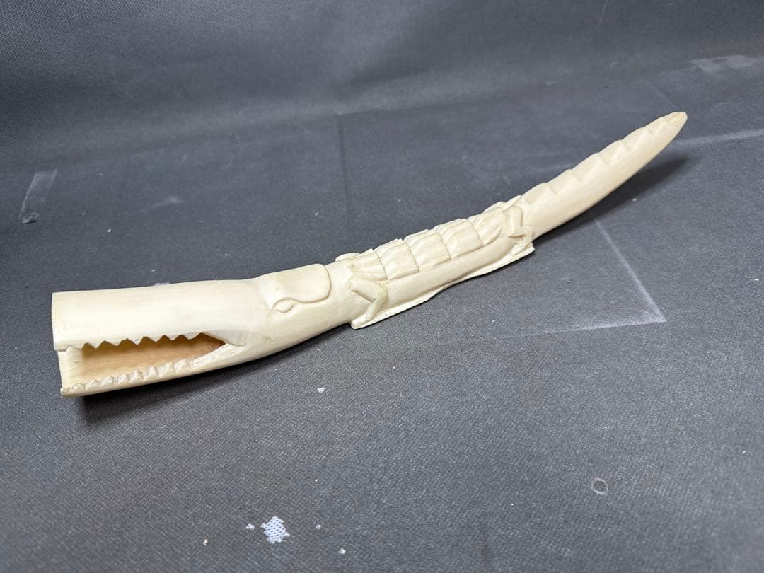 極上　ワニ　天然素材　置物　飾り物　古美術品　 置物　細密細工　骨董　ア魔除け 楽天市場】鰐（ワニ）の置物 銅製 魔除け・招財鎮宅 : 中国貿易CTC