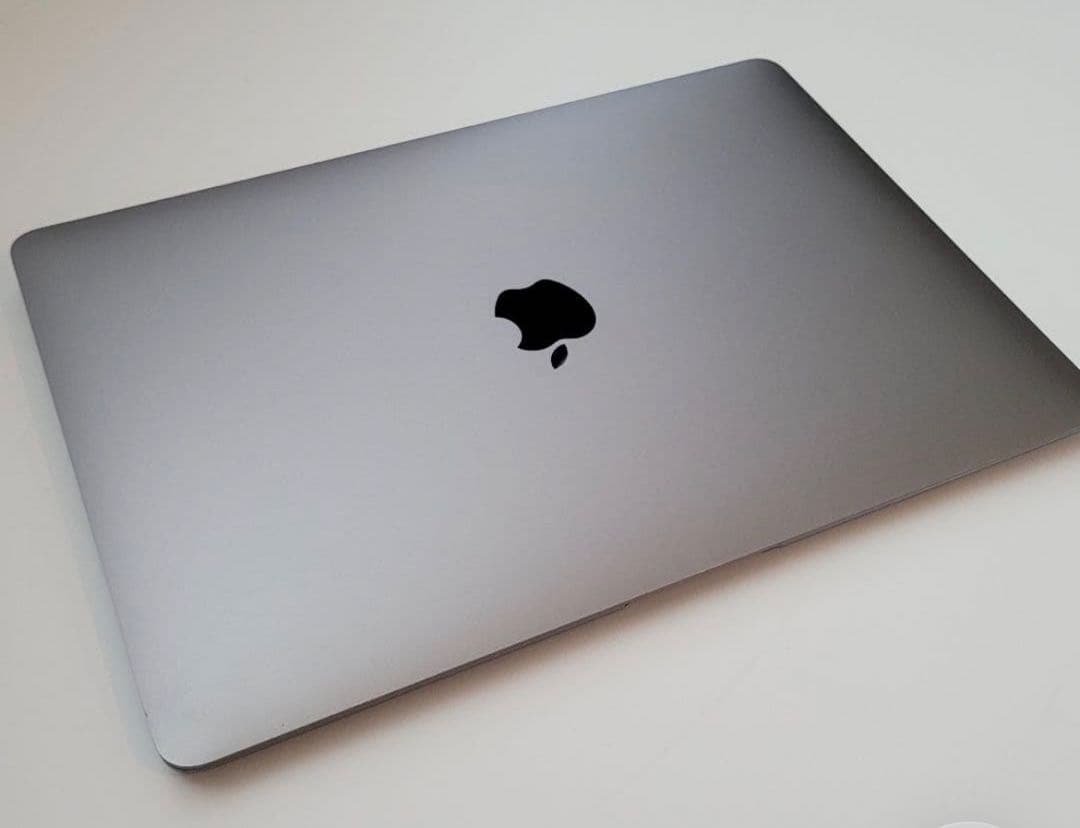MacBook Air M1 8GB 2020年購入　美品