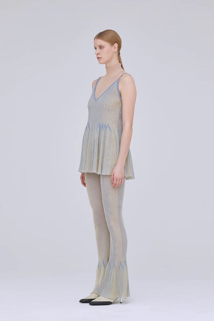 CFCL】HYPHA LUCENT CAMISOLE - メルカリ