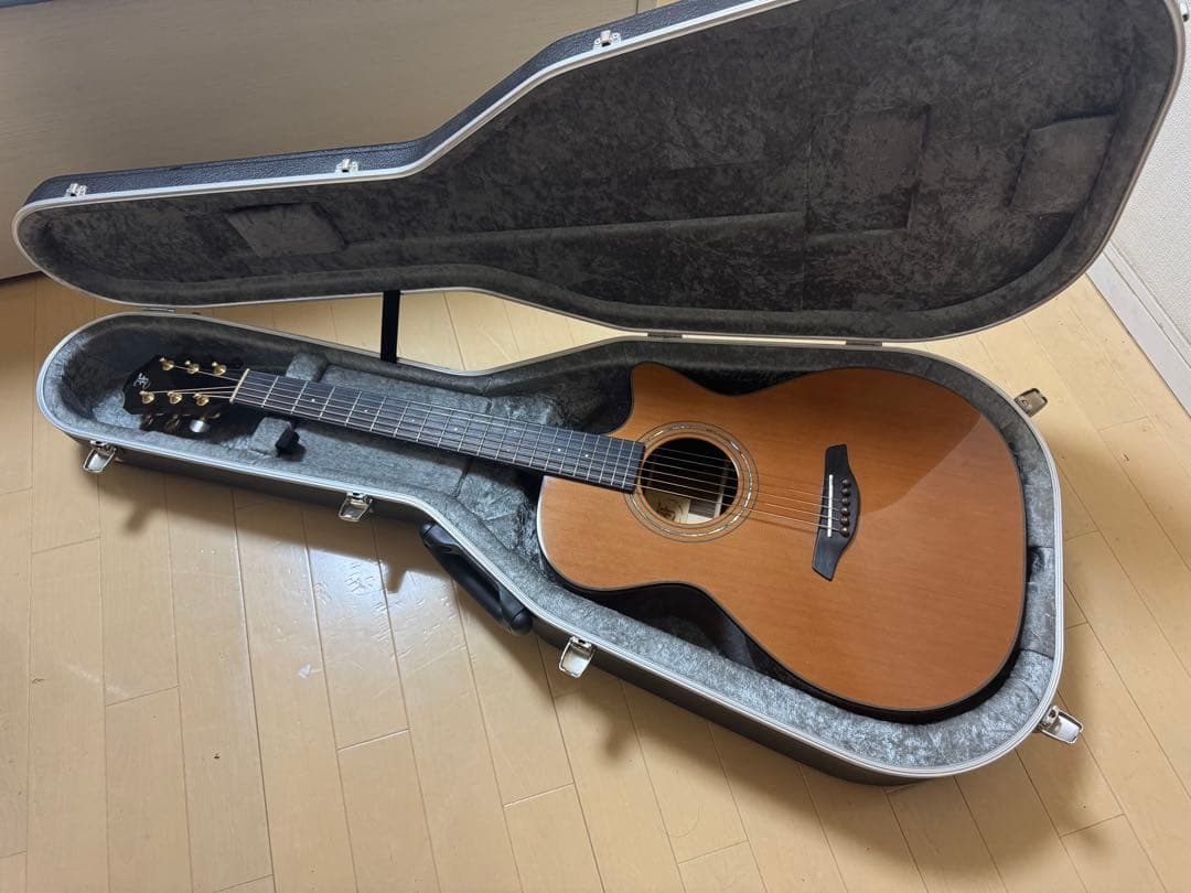 Furch OM23-CRCT アコースティックギター こーじゅんの多種多様な奏法を実現してきた愛器、FURCH OM23CRCT