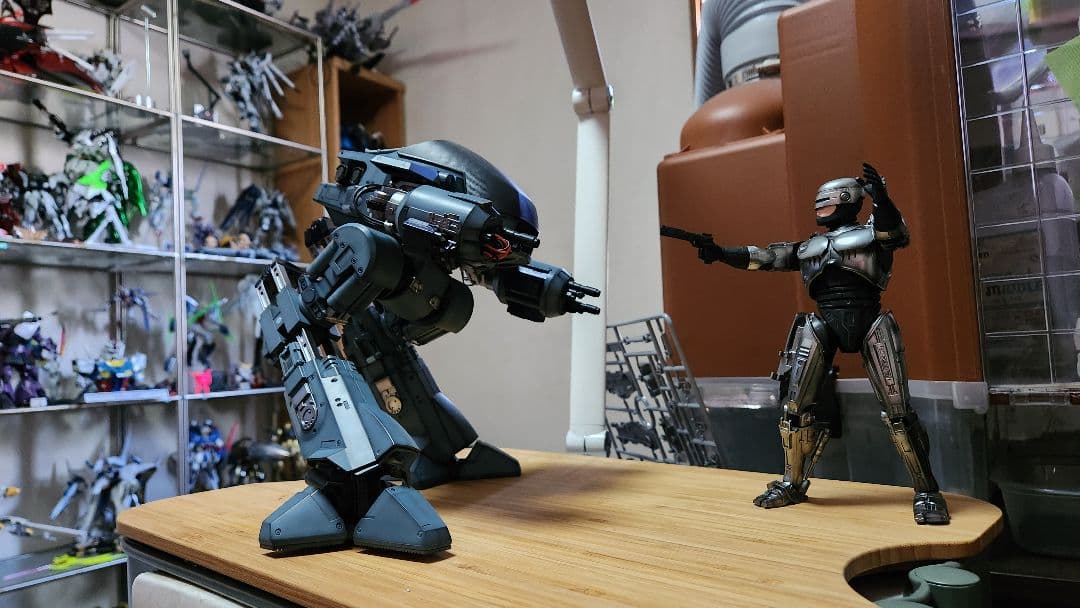 ロボコップ プラモデル全塗装完成品