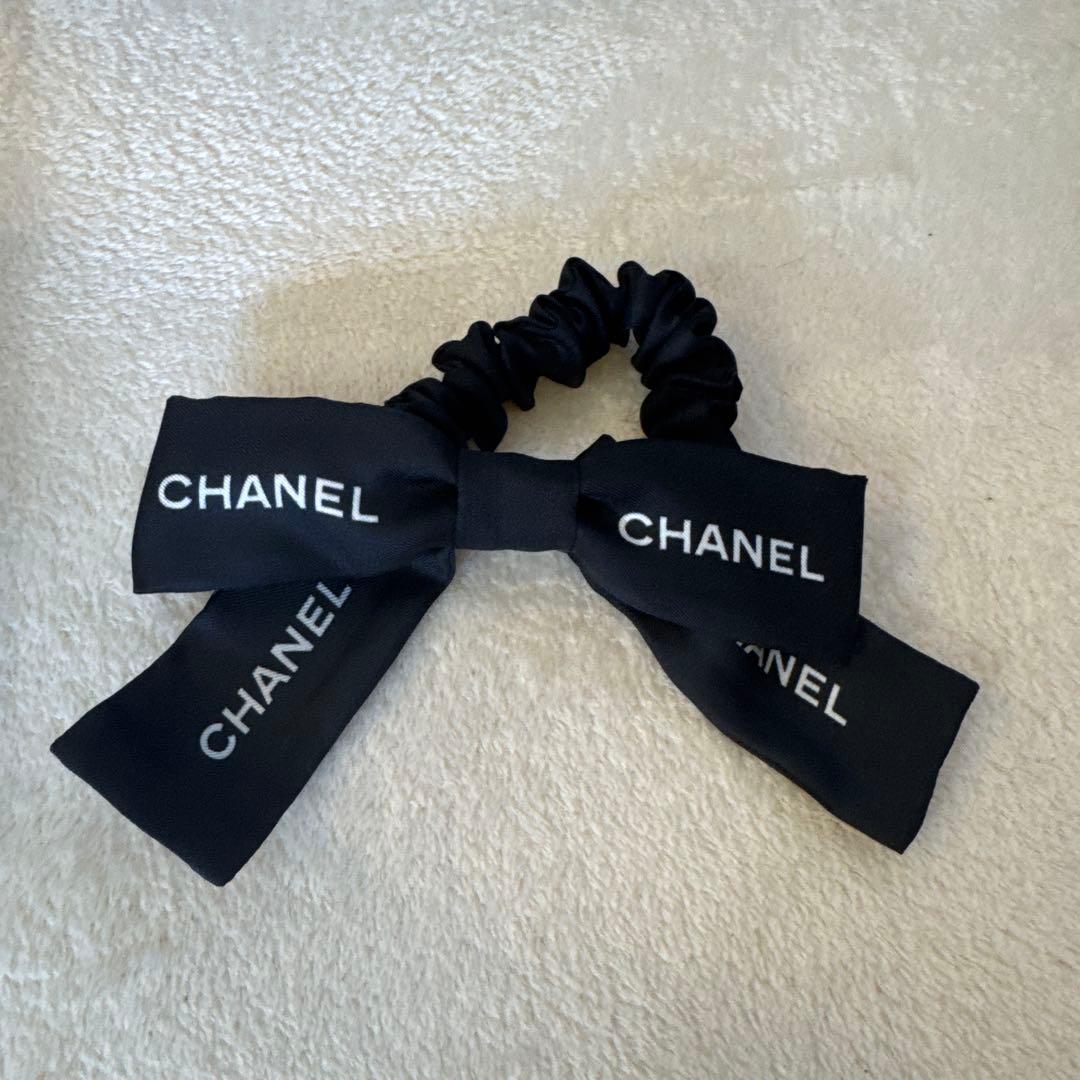 新品未使用CHANEL サテンリボンヘアゴム ボックス付き