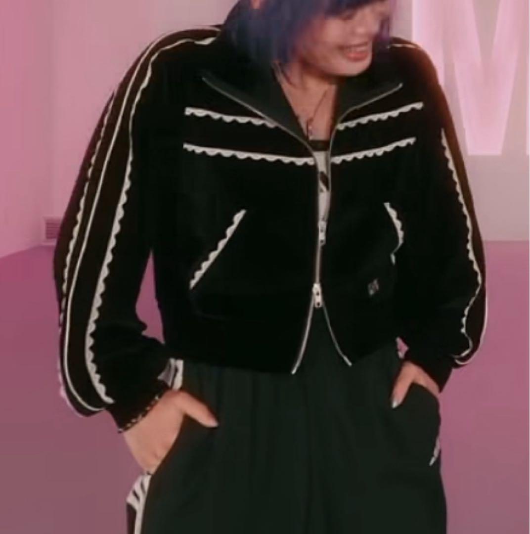 HANA NAOKO着　サイドレースベロアトラックジャケット FURFUR（ファーファー） ブルゾン アウター サイドレースベロア