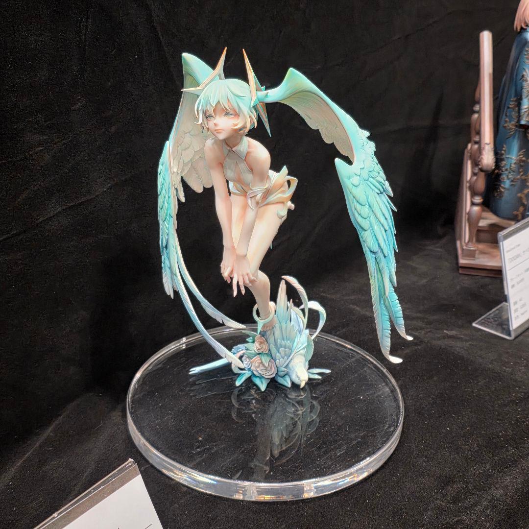 ガレージキット STARMANIA 初音ミク Aurora:miku Ver.