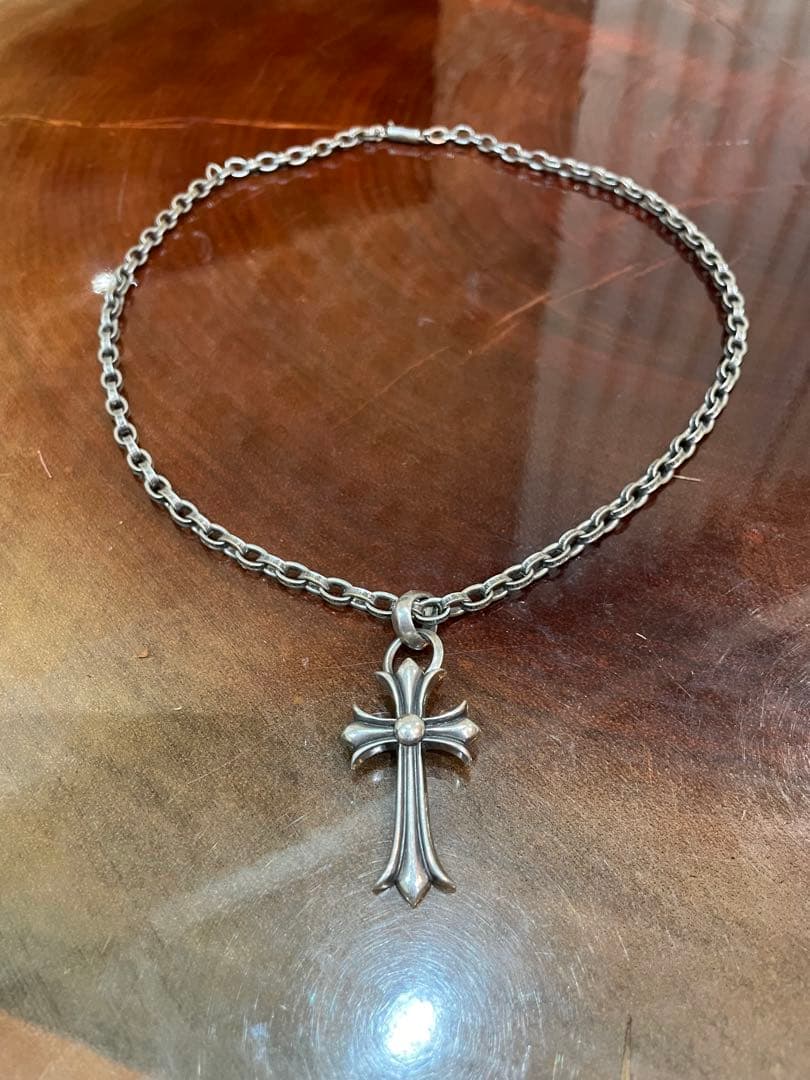 ペーパーチェーン　クロスペンダントネックレス