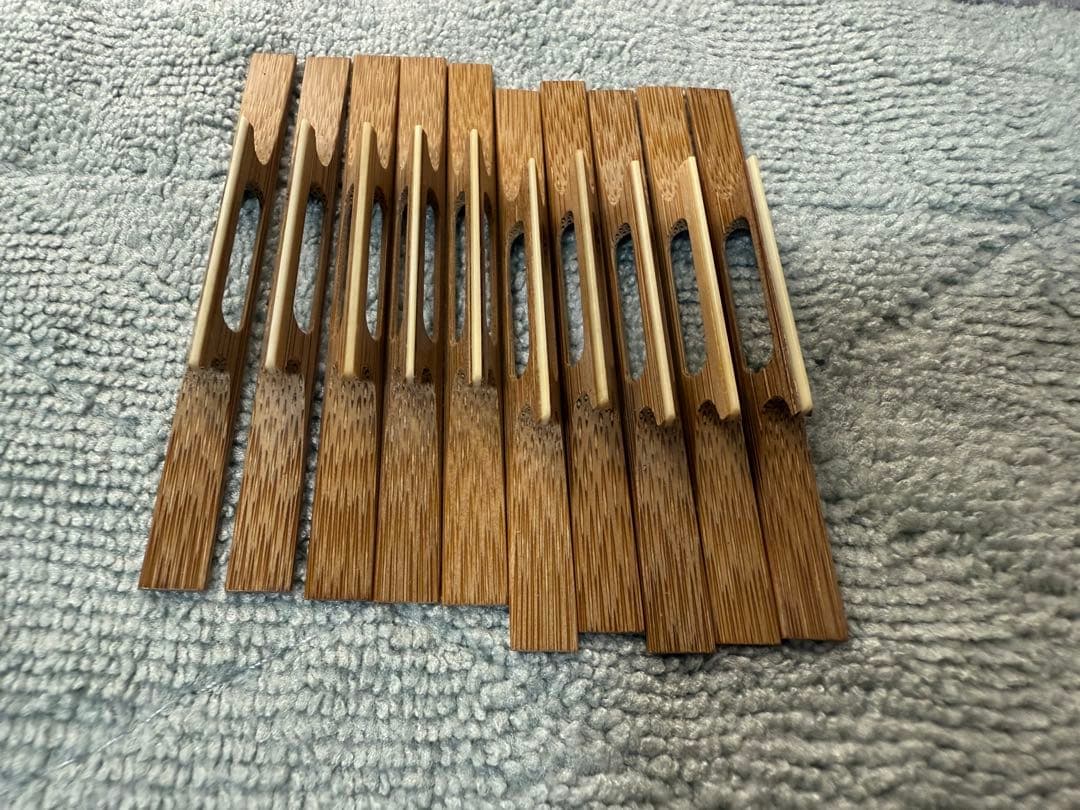 三味線駒　竹駒入骨10個セット(浅黄色) 三味線駒竹駒入骨10個セット(浅黄色)
