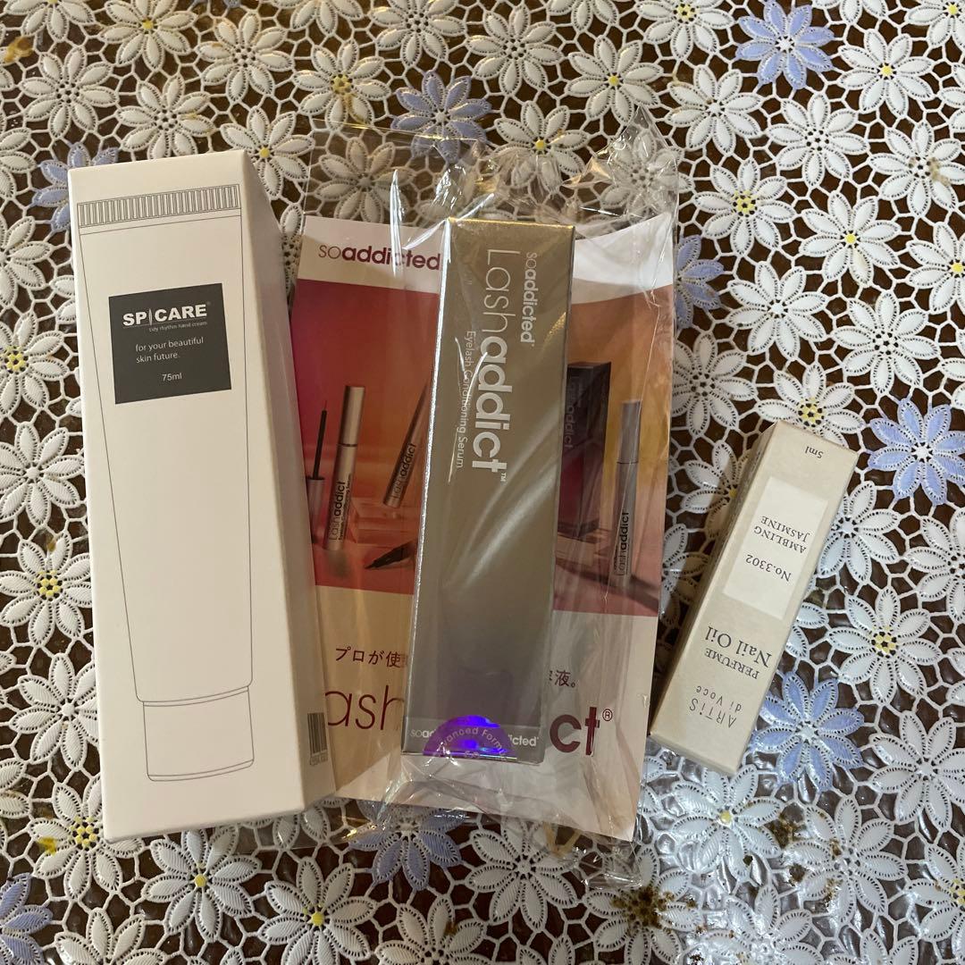 まつ毛美容液　ハンドクリーム　ネイルオイルのセット