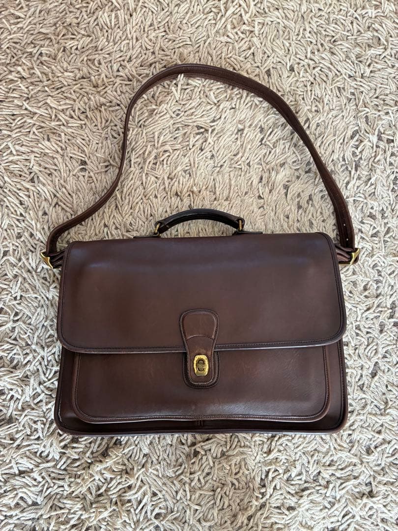 ヴィンテージCOACH ダークブラウン レザー ビジネスバッグ　USA製 COACH（コーチ） オールドコーチ ヴィンテージ ショルダーバッグ